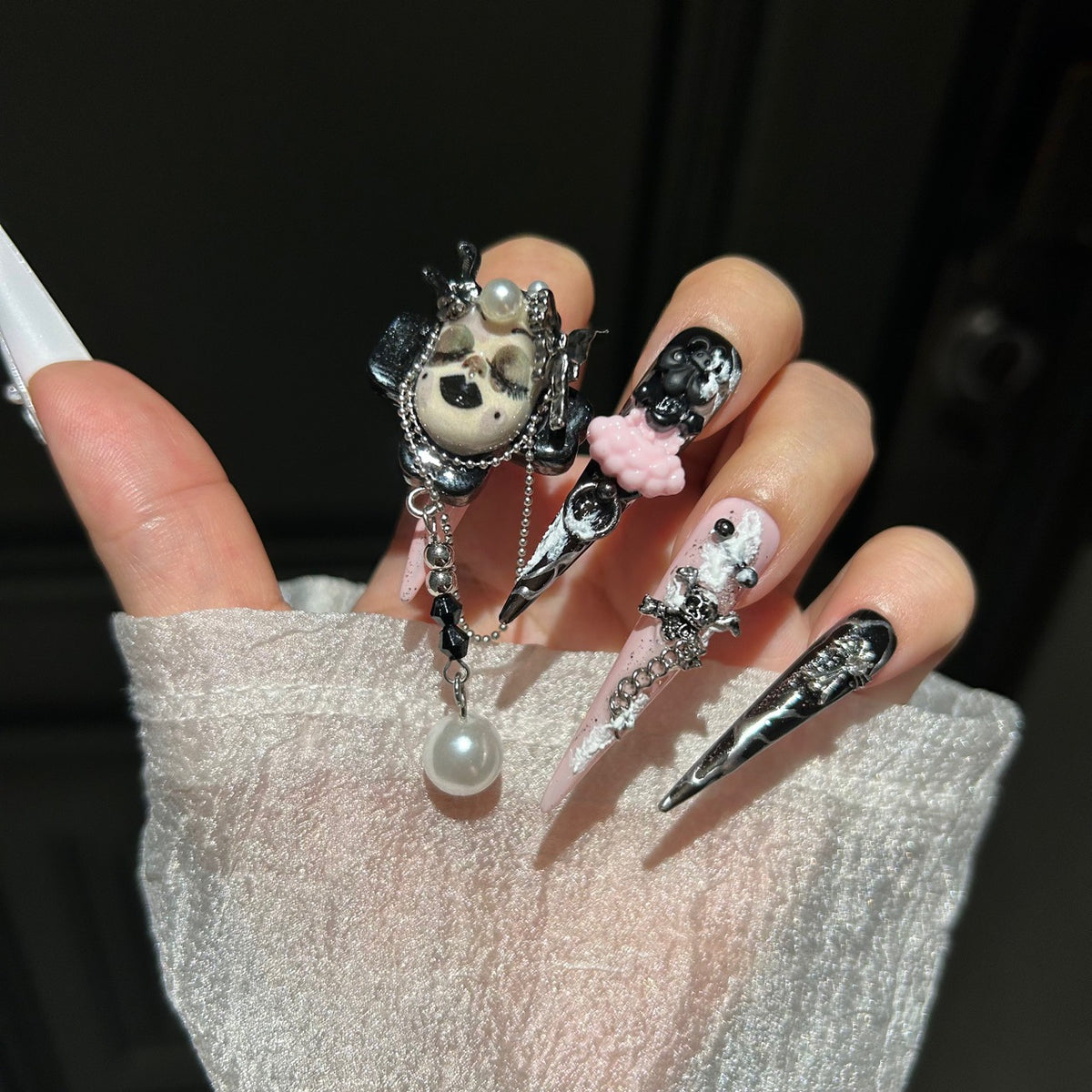 Handmade Pink Black Ombre Long Stiletto Press On Nails, Gothic Bunny Skull Spider False Nails with 3D Rose, Pearls & Dangling Chains